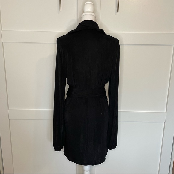 Party Time Mini Dress In Black- Size 8 🖤 - Picture 2 of 5